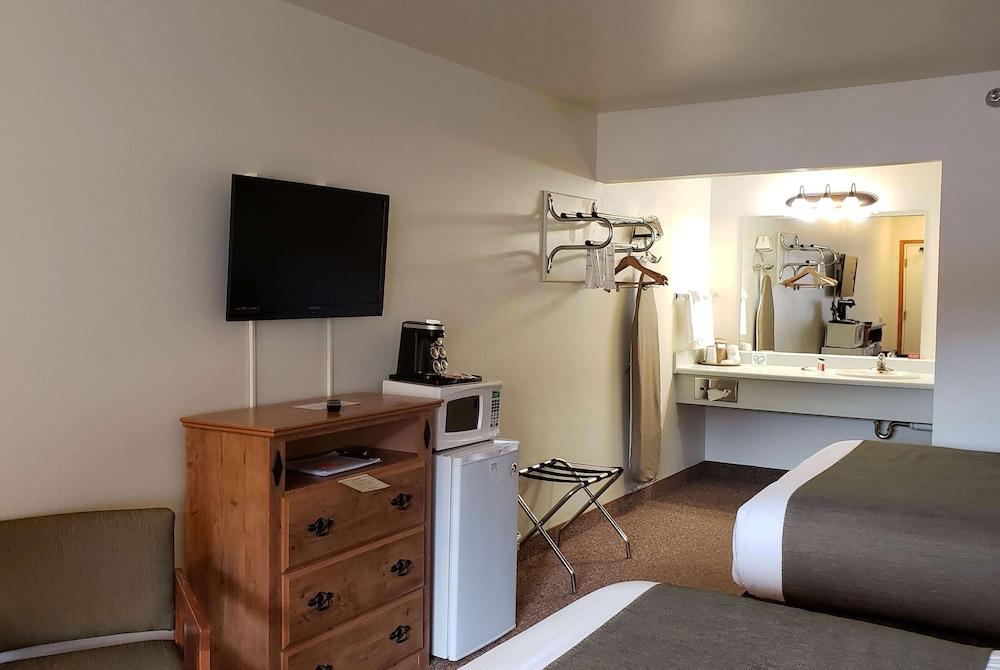 Travelodge By Wyndham דדווד מראה חיצוני תמונה