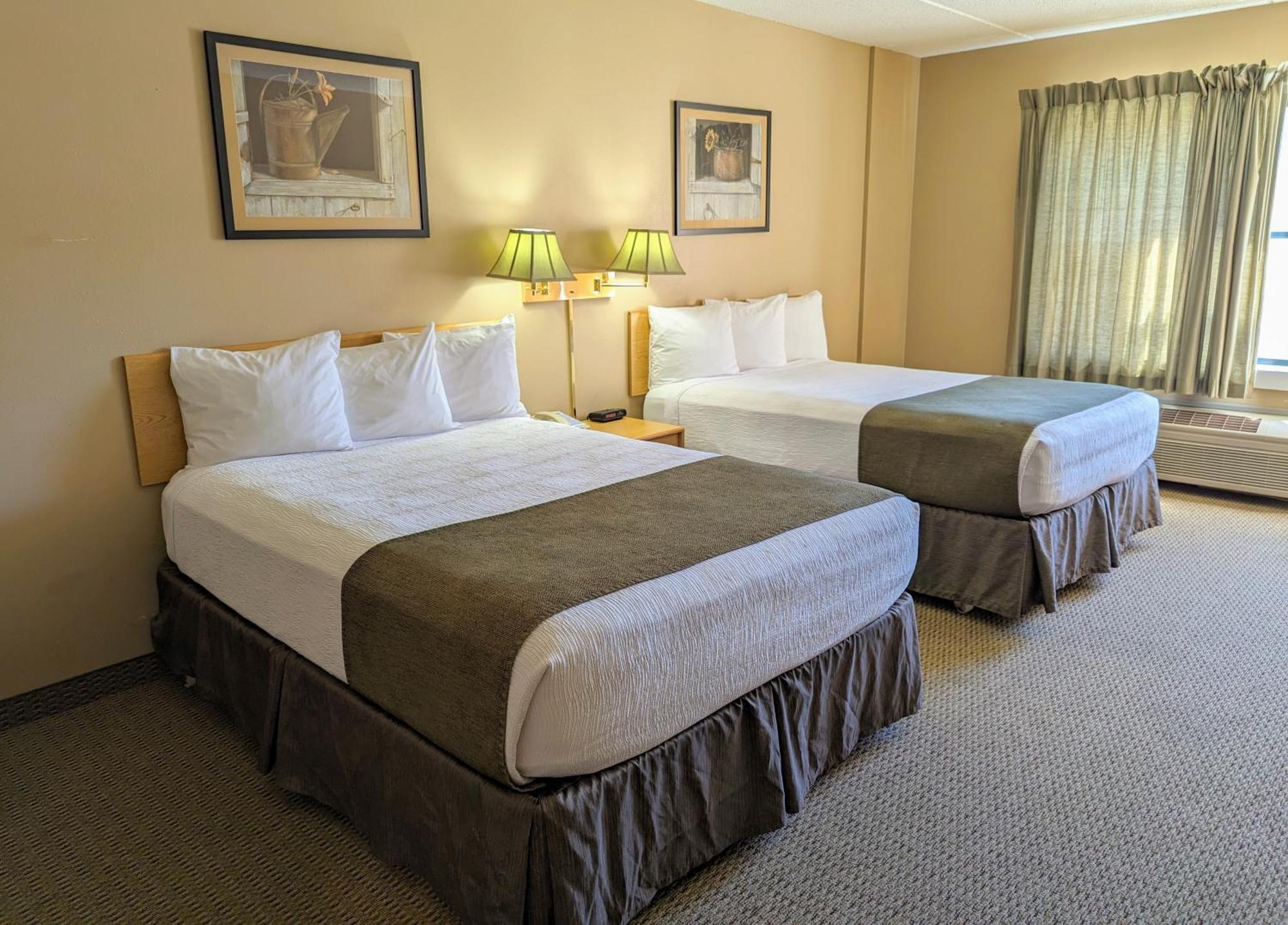 Travelodge By Wyndham דדווד מראה חיצוני תמונה